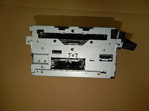 RADIO CD INFINITI FX35, FX45 03-08 CLARION NP-2548N