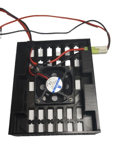 PODSTAWA DO TRANSCEIVERA XIEGU G90 Z CHŁODZENIEM