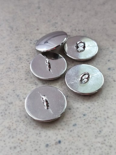 GUZIK METALOWY -SREBRNY- STOPKA- guziki - 20 mm