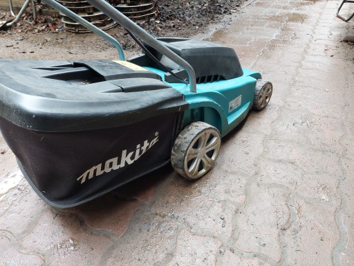 KOSIARKA ELEKTRYCZNA MAKITA
