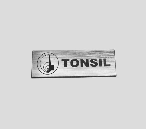 TONSIL naklejka emblemat 82 x 26 mm *SREBRNA