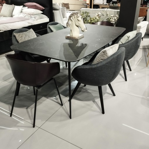 Stół z ceramicznym blatem Basserto EKSPOZYCJA