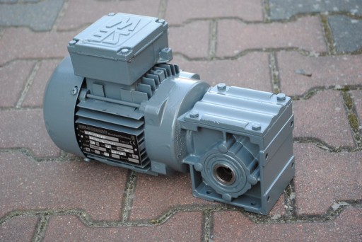 Motoreduktor kątowy 0.37kw. 168obr./min.. SEW