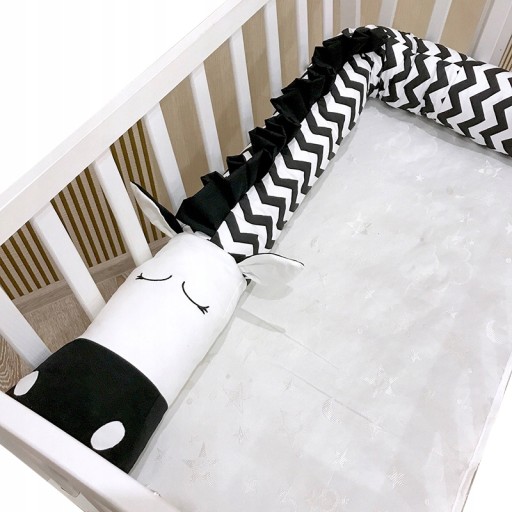 Ochraniacz do łóżka zebra czarno-białe paski 200cm