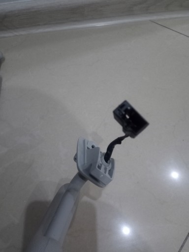 Osłona przeciwsłoneczna daszek prawa lewa 1K0857552D 1K0857551D VW GOLF V