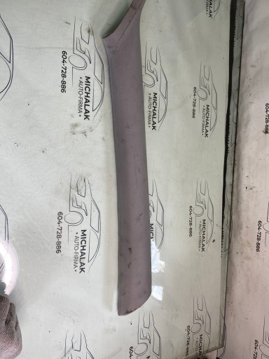 AUDI A3 8L A4 B5 SŁUPEK PRAWY PRZÓD 8D0867234F