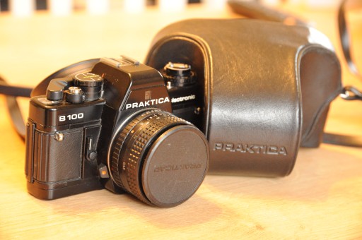 Praktica B100 + ob. 1,8/50- sprawny, jak nowy
