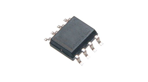 UCC2813D-4