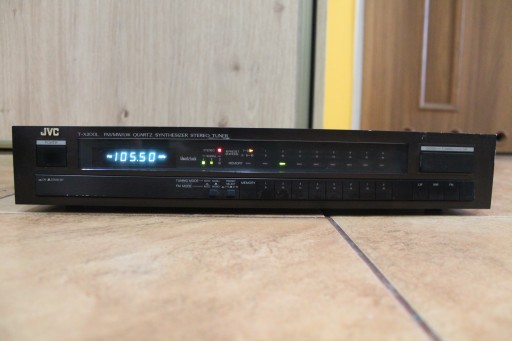 Tuner cyfrowy JVC T-X200 LB