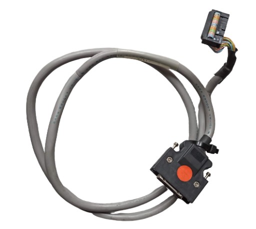 OMRON XW2Z-100J-B1 NrD364