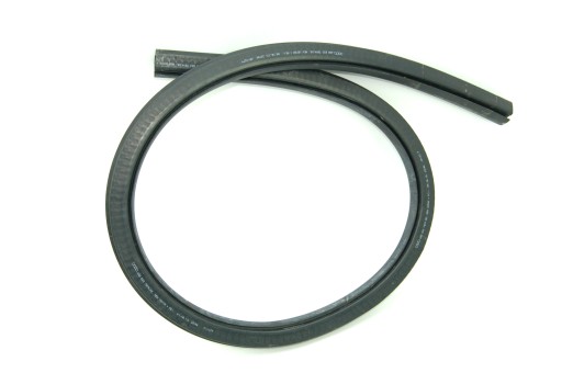 Uszczelka dolna drzwi tylnych Audi A7 4G8833707A