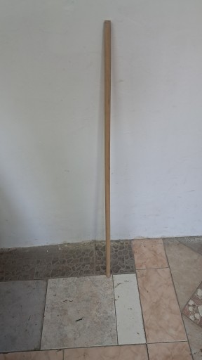 Kij do szczotki trzonek 130 cm bukowy