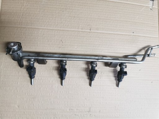 Listwa wtryski 1.8T A3 TT Golf Leon 06A906031S komplet