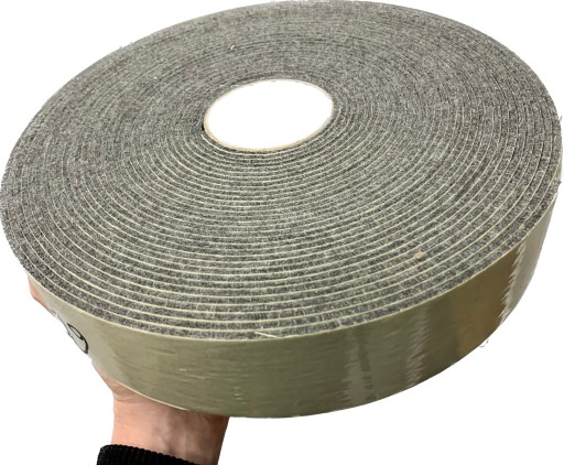 Filc akustyczny 6x30mm taśma samoprzylepna filcowa wygłuszająca