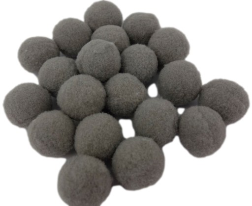 SZARE POMPONY PLUSZOWE AKRYL POMPON 2CM 20 SZTUK