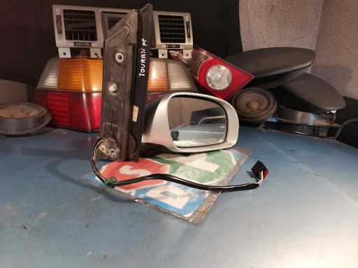 lusterko prawe elektryczne VW TOURAN I 1T0857934