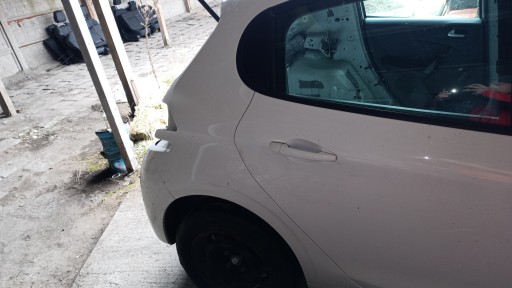 peugeot 208 lift ćwiartka tyl kolor ewp