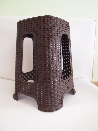 STOŁEK,TABORET PLASTIKOWY RATTAN BRĄZOWY DUŻY