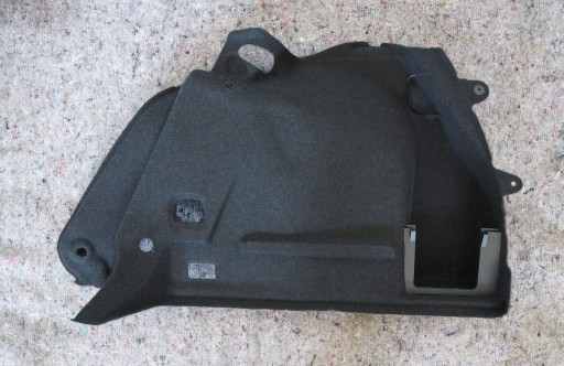 Boczek tapicerka bagaznika prawa Golf VII 5G686428