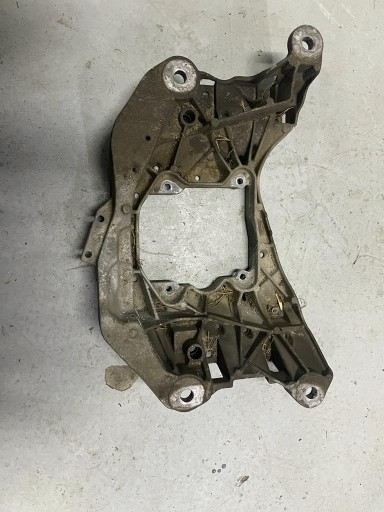 AUDI A8 D4 A6 C7 łapa podpora skrzyni 4G0399263AG