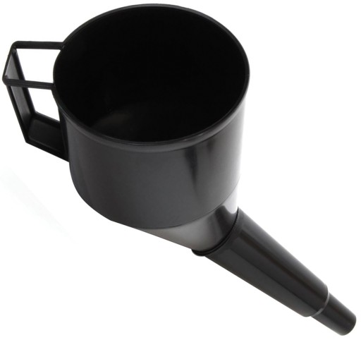 LEJEK DO PALIWA I PŁYNÓW SKOŚNY 130MM Z SITKIEM
