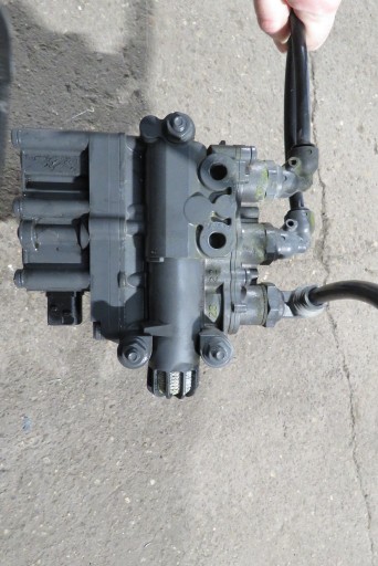 ZAWÓR MODULATOR PODUSZEK DAF CF 1888015