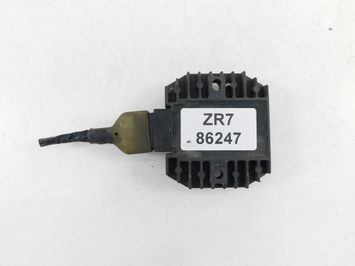 KAWASAKI ZR7 REGULATOR NAPIĘCIA