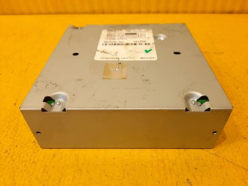 Tesla Model 3 CZYTNIK NAWIGACJI 1004787-03-C