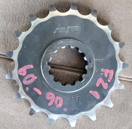 Zębatka zdawcza Sunstar 517 Yamaha FZ1 `06-09