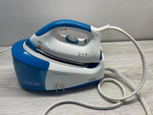 Żelazko, stacja parowa AEG DBS 3350-1