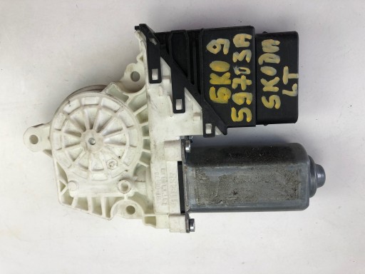 SKODA SILNICZEK MECHANIZM SZYB LEWY TYŁ 5K0959703A