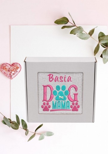 RĘCZNIK NA DZIEŃ MAMY DOG MAMA 50X100 PREZENT HAFT