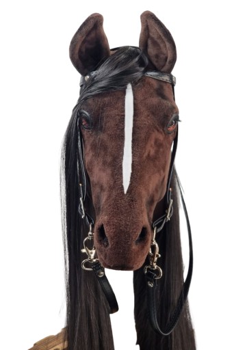 REALISTYCZNY HOBBY HORSE – CIEMNY KASZTAN CZARNA ŁATKA KOŃ NA KIJU r. A3