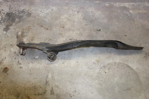 MITSUBISHI ECLIPSE 2G 2.0 BELKA POD SILNIK