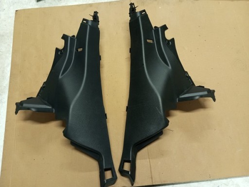 Osłona poszycie słupka prawy tył Subaru WRX STI 2014r- 94043FJ002