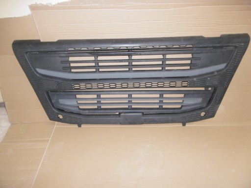 GRILL ATRAPA MASKA VOLVO FM 4