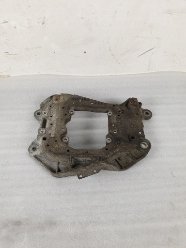 AUDI A6 A7 A8 D4 ŁAPA PODPORA SKRZYNI 4G0399263G