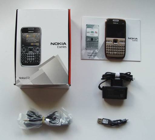 Telefon komórkowy Nokia E72 złoty