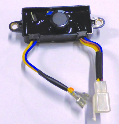 REGULATOR NAPIĘCIA AVR 2-3kW 330uF 250V PROSTOKĄTN