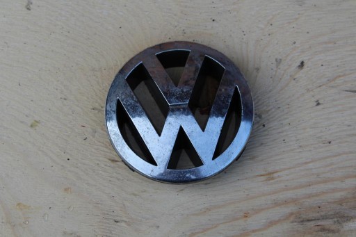 Emblemat znaczek logo VOLKSWAGEN VW 880853601C