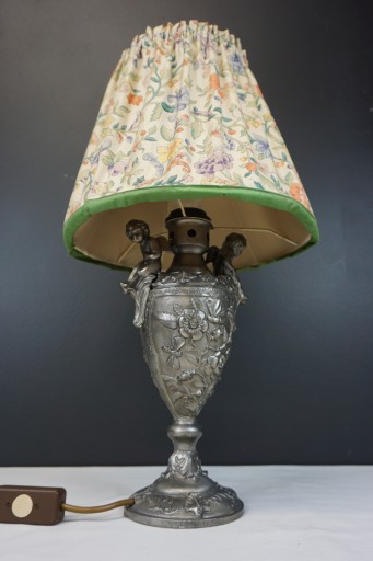 Stara lampa figuralna lampka nocna stołowa putto aniołki