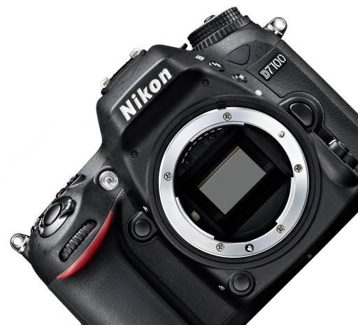 APARAT NIKON D7100