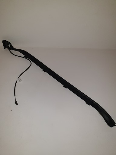 VW TOUAREG USZCZELKA KLAPY 7P6827712