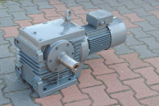 Motoreduktor kątowy 3kw. 9,5obr./min. z hamulcem. Firmy SEW
