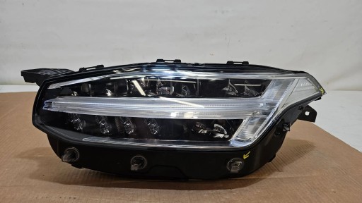LAMPA LEWA PRZÓD PRZEDNIA VOLVO XC90 II FULL LED 31655807