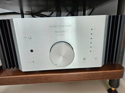 Audio Analogue Maestro wzmacniacz zintegrowany plus CD