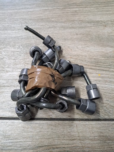 PRZEWÓD RURKA LISTWY PALIWOWEJ RENAULT GAMA T RANGE
