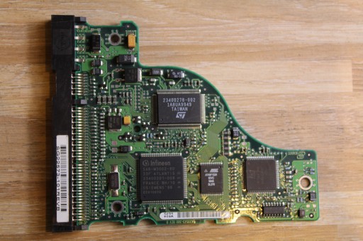 Elektronika dysku Quantum 3.2Gb