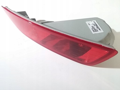 VOLVO XC60 lampa przeciwmgielna prawy tyl odblask