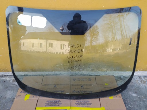 FORD TRANSIT COURIER SZYBA PRZEDNIA CZOŁOWA SENSOR